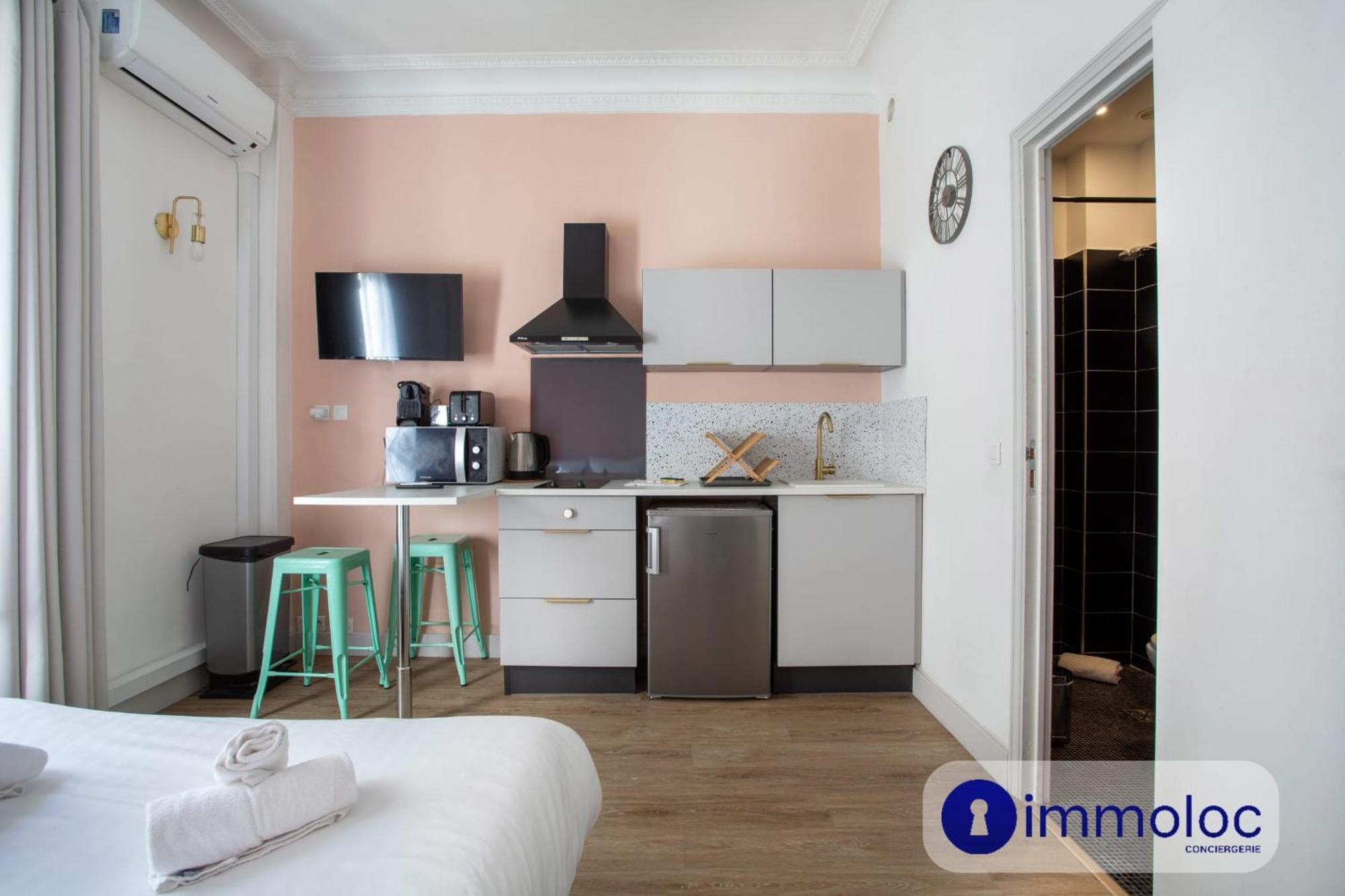 Charming Air-conditioned With Balcony Appartamento